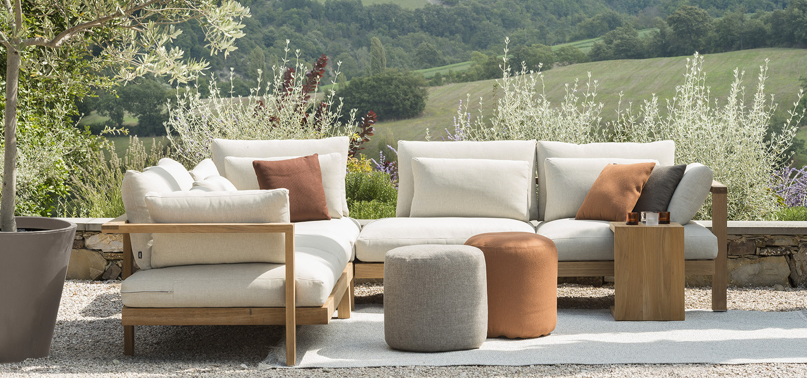 pure sofa tavola c teak cover sfeer